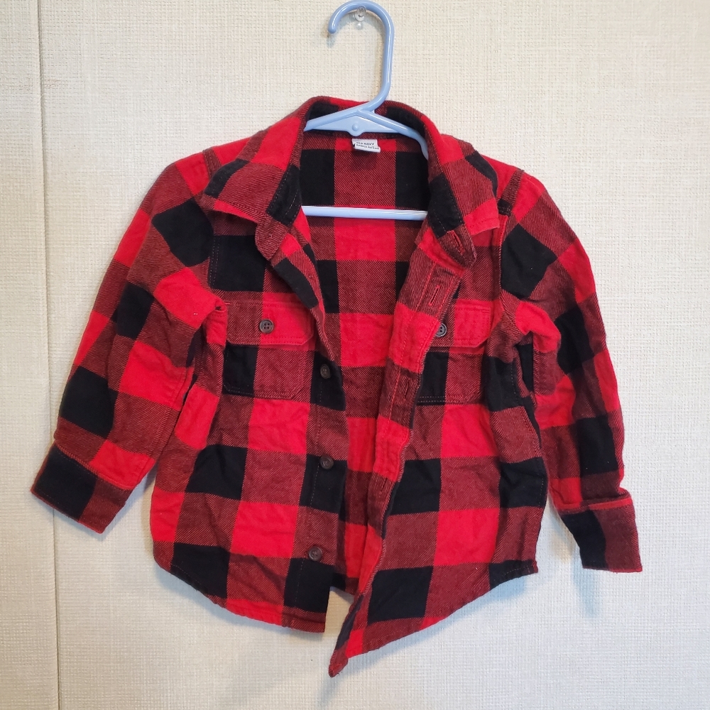 Red‎ Buffalo plaid bottom down shirt. Toddler size 2T.